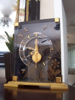 Jaeger LC Floating Bee Clock