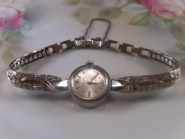 ladies croton watch